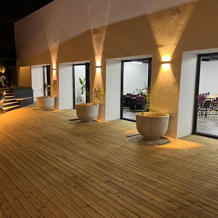 Nkanhi Centro De Conferencias E Hotel ปอนตา ดู โอว์รู ภายนอก รูปภาพ